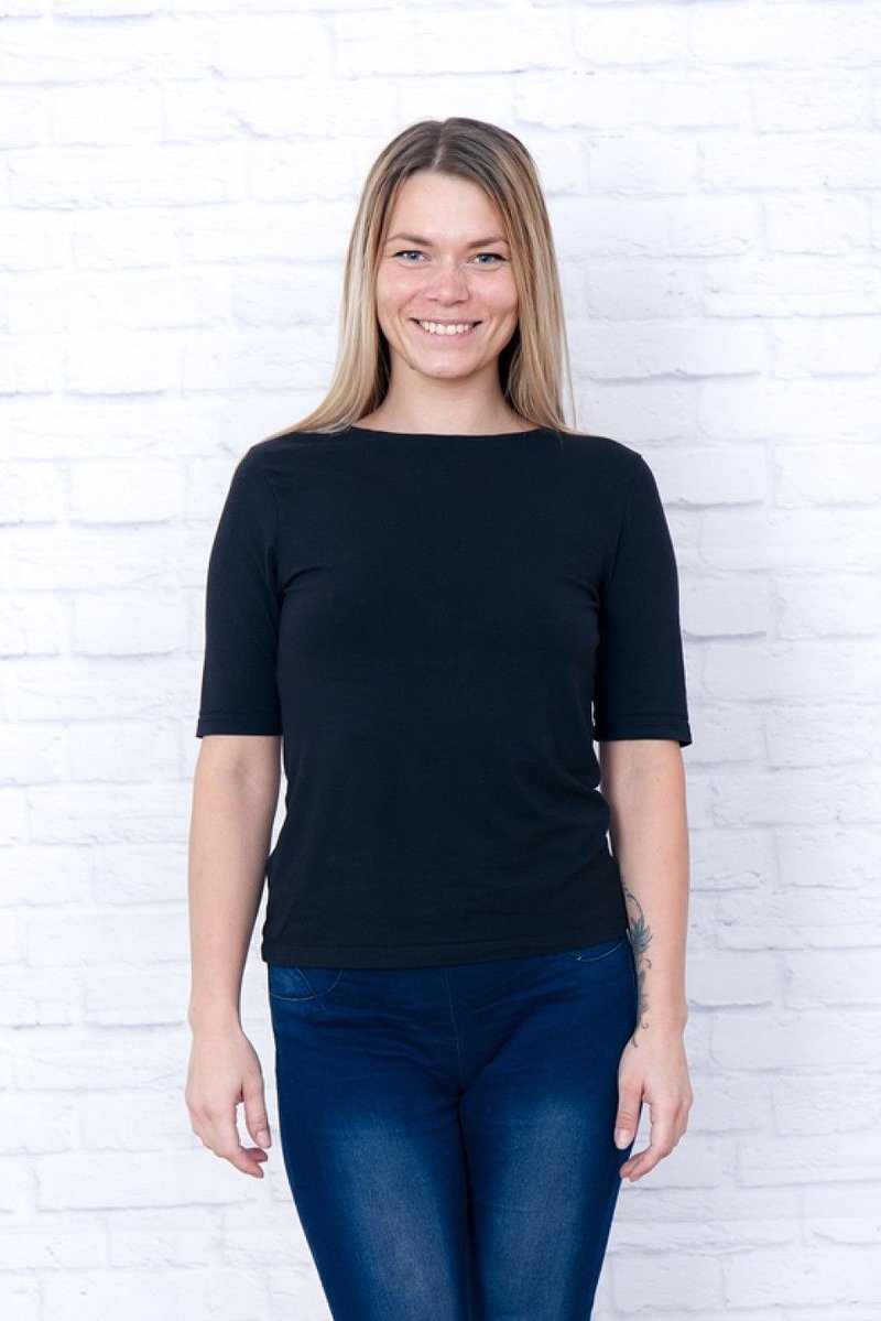 Ева, 23